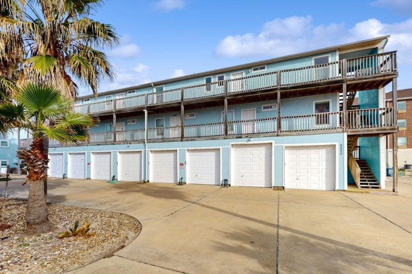 Welcome to your slice of paradise with Gulf views! Nestled on - Beach Condo for sale in Corpus Christi, Texas on Beachhouse.com