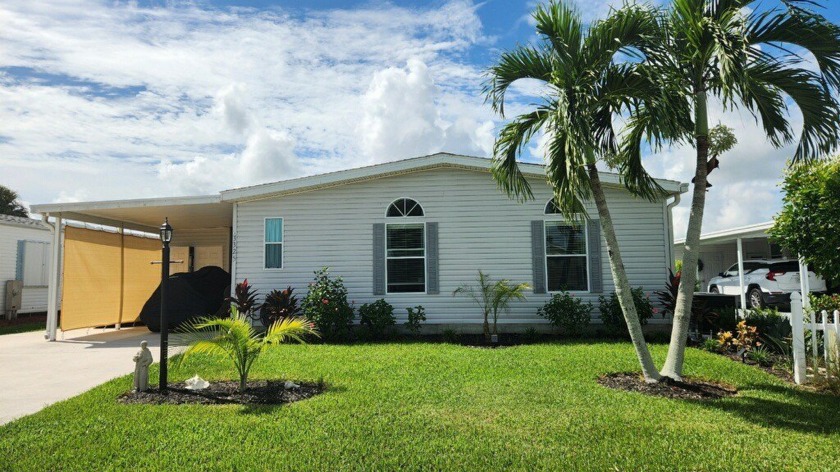 2/2 triple/wide lake home, pet friendly park. 55plus one - Beach Home for sale in Port Saint Lucie, Florida on Beachhouse.com