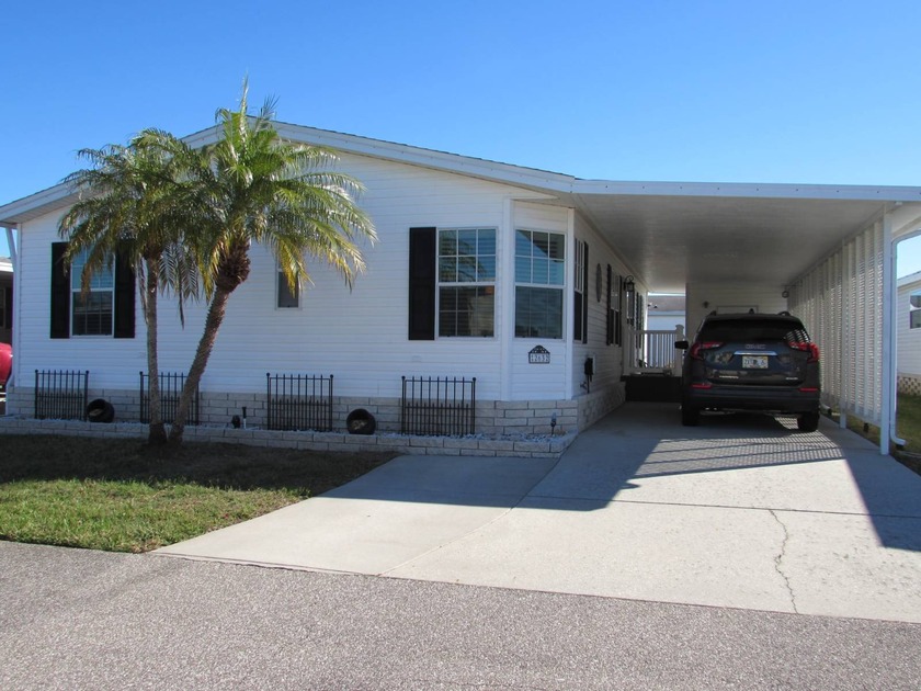 Three bed two bath Jacobsen in excellent condition.  Enter the - Beach Home for sale in Trinity, Florida on Beachhouse.com