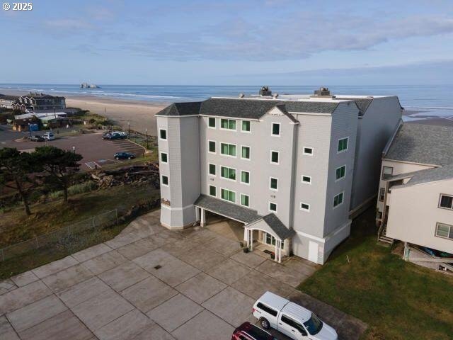 Enjoy five glorious weeks each year right on the oceanfront! - Beach Condo for sale in Rockaway Beach, Oregon on Beachhouse.com