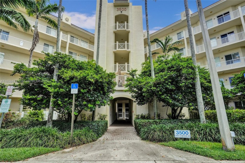 Outstanding 3 Bed 2 Bath Corner Unit in Palm Aire, Newer - Beach Condo for sale in Pompano Beach, Florida on Beachhouse.com