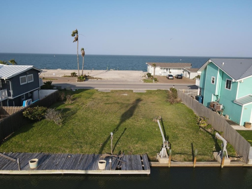 Canal front lot in desirable Key Allegro. Enjoy all the - Beach Lot for sale in Rockport, Texas on Beachhouse.com