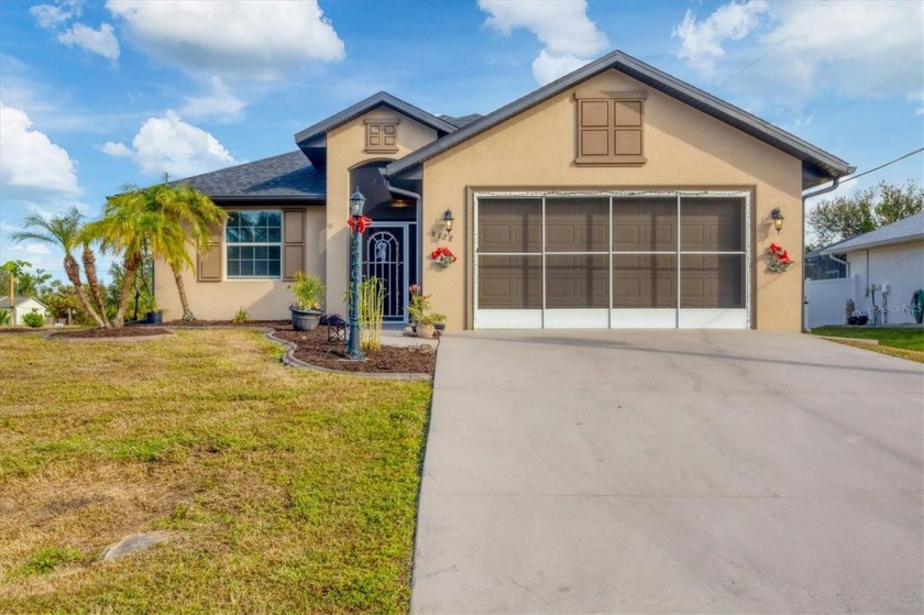 Upon entering this meticulously maintained home, you'll - Beach Home for sale in Englewood, Florida on Beachhouse.com