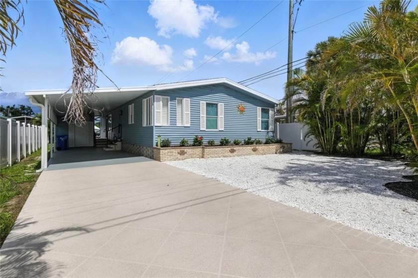 A One-of-a Kind Dream or Vacation Home in the Heart of Venice
 - Beach Home for sale in Venice, Florida on Beachhouse.com
