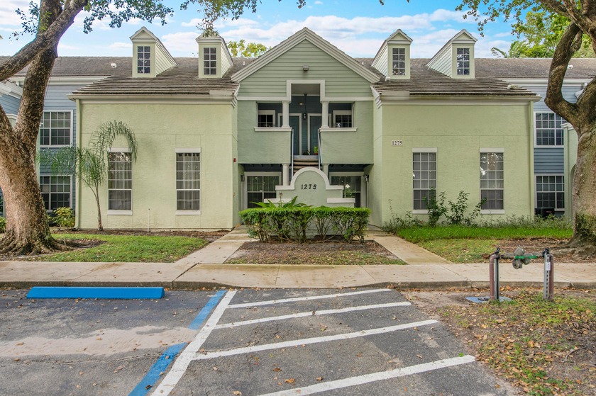 Move right into this stunning largest one bedroom model, one - Beach Condo for sale in Delray Beach, Florida on Beachhouse.com