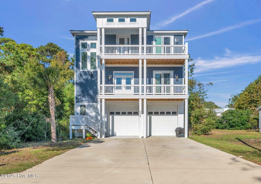 Welcome to Carolina Beach living! This beautifully finished - Beach Home for sale in Carolina Beach, North Carolina on Beachhouse.com