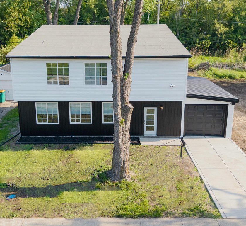 Introducing another New Construction rare architectural - Beach Home for sale in Gary, Indiana on Beachhouse.com