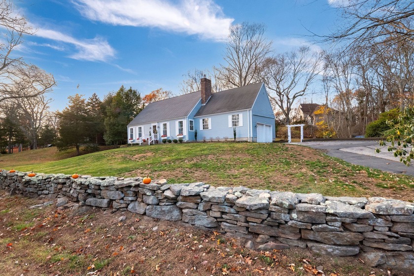 Welcome to this stunning home located in the charming CT - Beach Home for sale in Clinton, Connecticut on Beachhouse.com