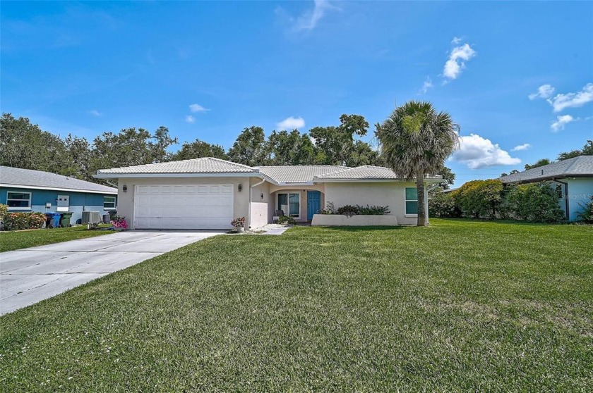 Under contract-accepting backup offers. Short Sale. Welcome to - Beach Home for sale in Venice, Florida on Beachhouse.com