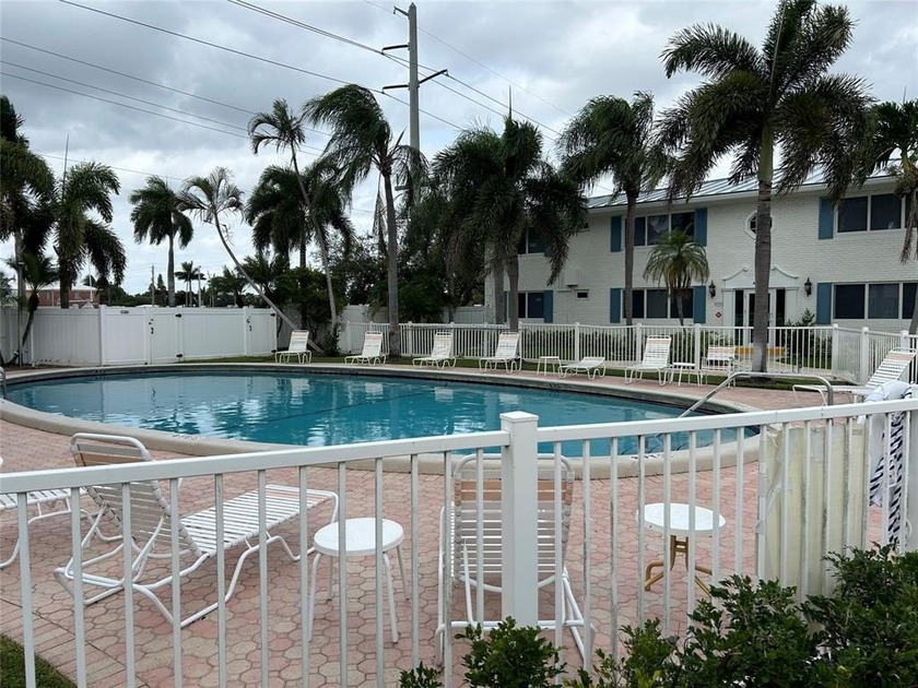 Great Starter Co-op for couples or individuals of all ages ! - Beach Condo for sale in Fort Lauderdale, Florida on Beachhouse.com
