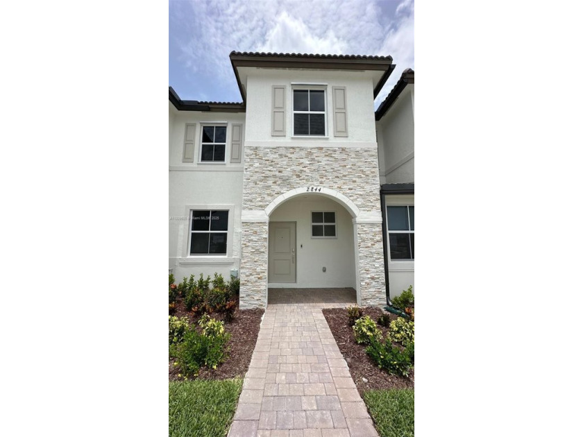 ALTAMIRA GOLF CLUB COMPLEX FOR - Beach Townhome/Townhouse for sale in Homestead, Florida on Beachhouse.com