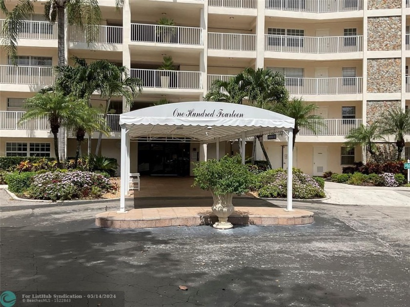 JUST REDUCED TO SELL!!!  MOTIVATED SELLER!! All reasonable - Beach Condo for sale in Pompano Beach, Florida on Beachhouse.com