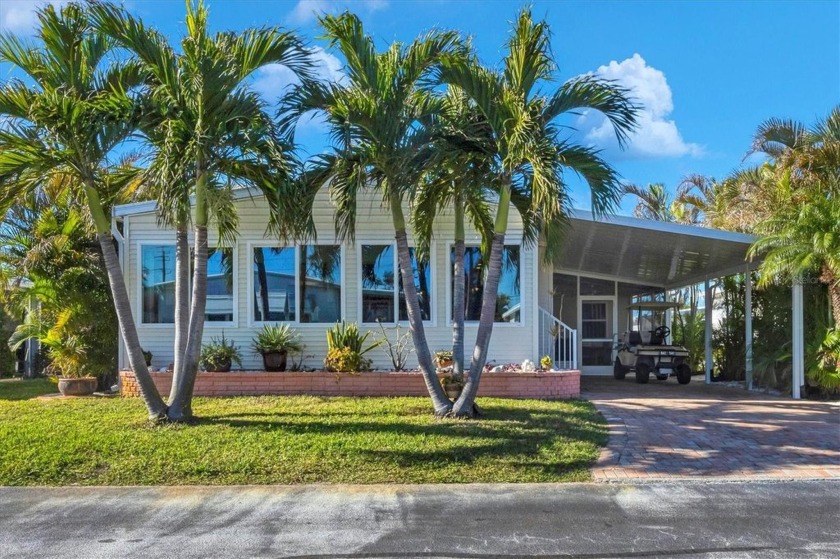 Lovely, Updated, 2/2 DW Mobile Home in Alameda Isles. A Home - Beach Home for sale in Englewood, Florida on Beachhouse.com