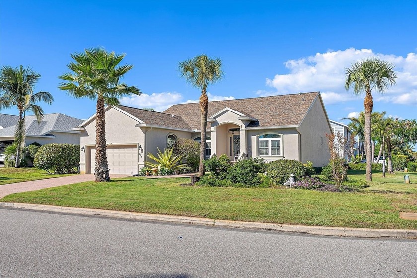 On a sunny corner lot in Tierra Verde's coveted Monte Cristo - Beach Home for sale in Tierra Verde, Florida on Beachhouse.com