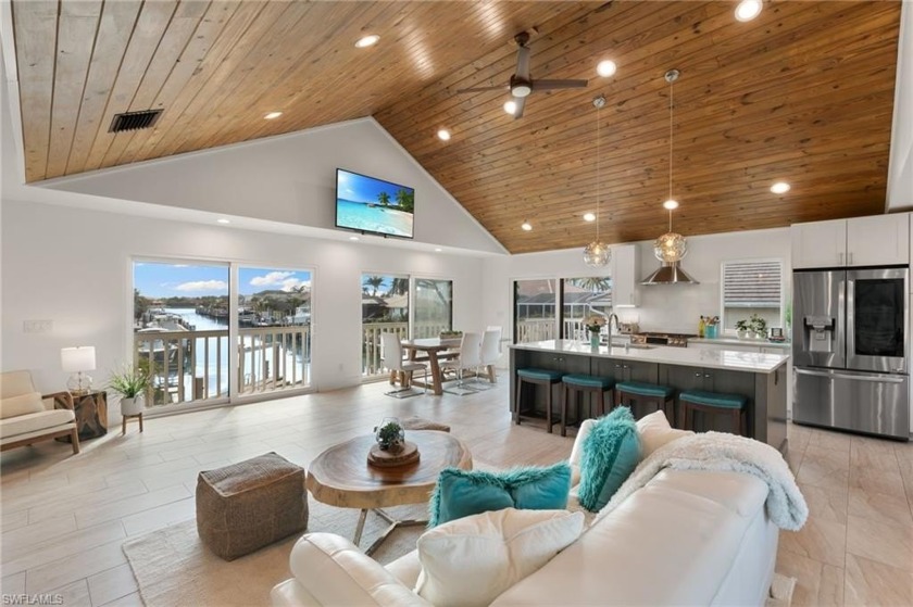 Welcome to your coastal retreat, just a short stroll from the - Beach Home for sale in Marco Island, Florida on Beachhouse.com
