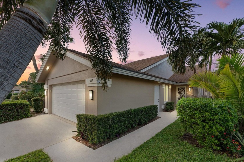 Welcome to this beautiful 3 bed, 2 bath, 2 car garage CBS home - Beach Home for sale in Jupiter, Florida on Beachhouse.com