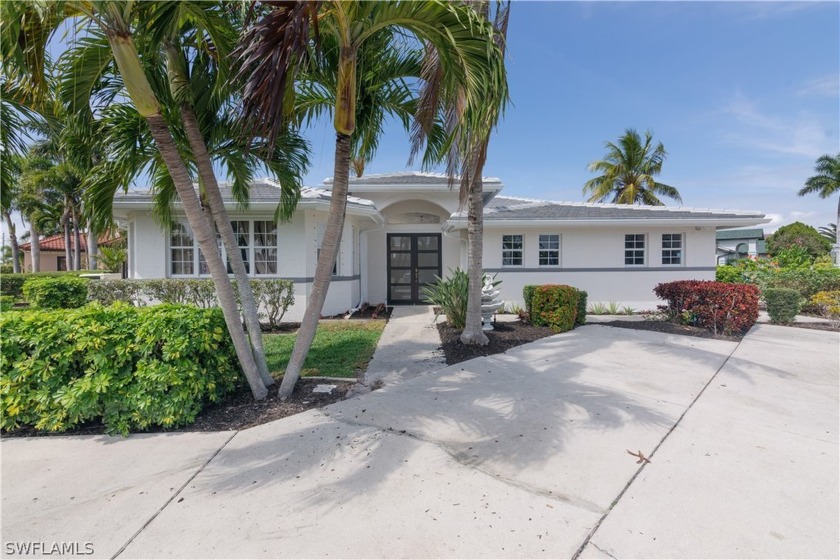 Your Florida home awaits you! Gulf access, SW Cape Coral - Beach Home for sale in Cape Coral, Florida on Beachhouse.com