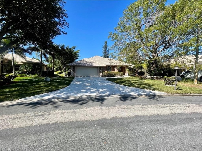 Wonderful! Quality Built by Harwick. SENTRICON termite system - Beach Home for sale in Naples, Florida on Beachhouse.com