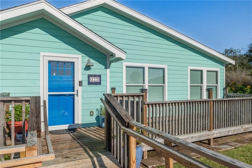 PRICE IMPROVEMENT...Don't miss out on this beautiful bay view - Beach Home for sale in Bayside, Texas on Beachhouse.com