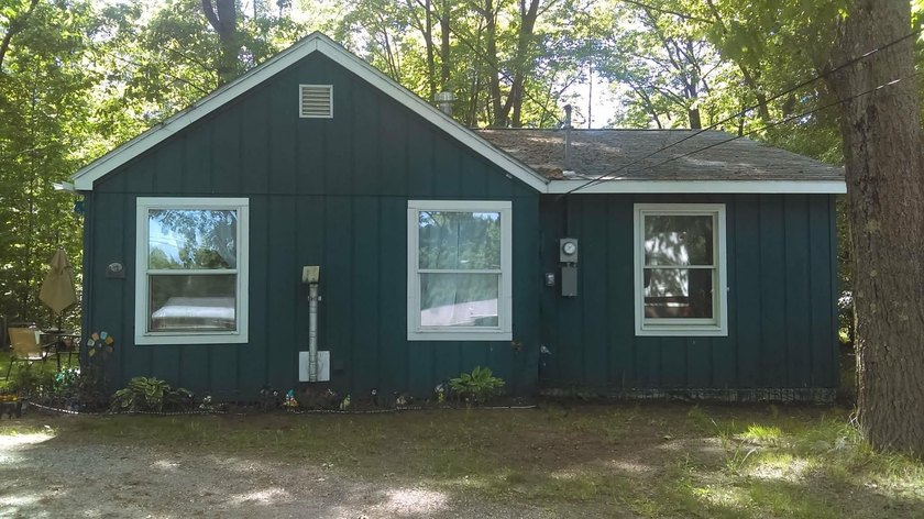 Calling all investors and visionaries. This 2-bedroom, 1-bath - Beach Home for sale in Ossineke, Michigan on Beachhouse.com