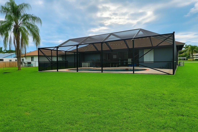 NO HOA !! Single family detached home with split 3 bedrooms, 2 - Beach Home for sale in Royal Palm Beach, Florida on Beachhouse.com