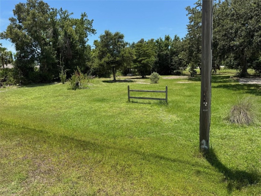 Mostly cleared vacant lot for sale in Englewood, Florida ready - Beach Lot for sale in Englewood, Florida on Beachhouse.com