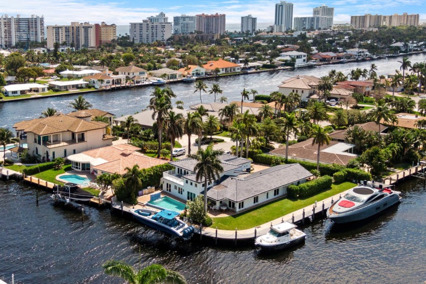 233' POINT LOT DEEP WATER. ICW & TURNING BASIN WILL ACCOMMODATE - Beach Home for sale in Pompano Beach, Florida on Beachhouse.com