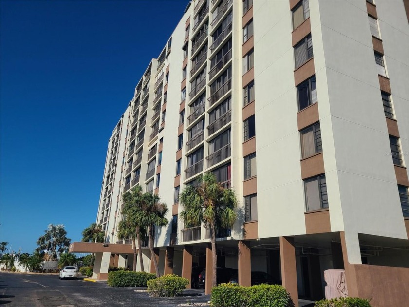 Welcome to Dolphin Cove, a highly desirable waterfront community - Beach Condo for sale in Clearwater Beach, Florida on Beachhouse.com