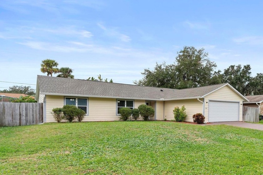 Welcome to this beautifully maintained 3-bedroom, 2-bathroom - Beach Home for sale in Edgewater, Florida on Beachhouse.com