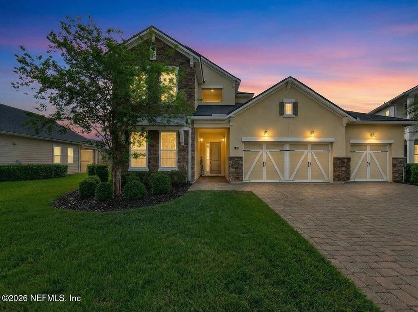 Lakefront cul-de-sac home in Julington Lakes, a gated premier - Beach Home for sale in Saint Johns, Florida on Beachhouse.com