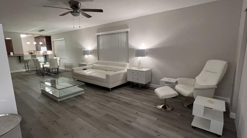 Stunning, fully furnished and beautifully renovated, 2/2 corner - Beach Condo for sale in Delray Beach, Florida on Beachhouse.com