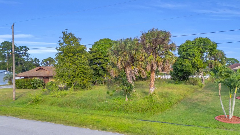 Discover your slice of paradise in Port St. Lucie, Florida. This - Beach Lot for sale in Port Saint Lucie, Florida on Beachhouse.com
