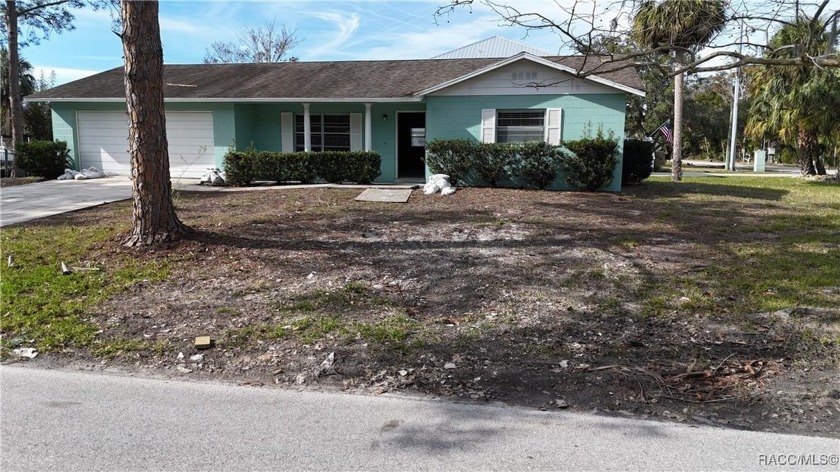 Investors take notice! Home flooded for the first time from the - Beach Home for sale in Crystal River, Florida on Beachhouse.com