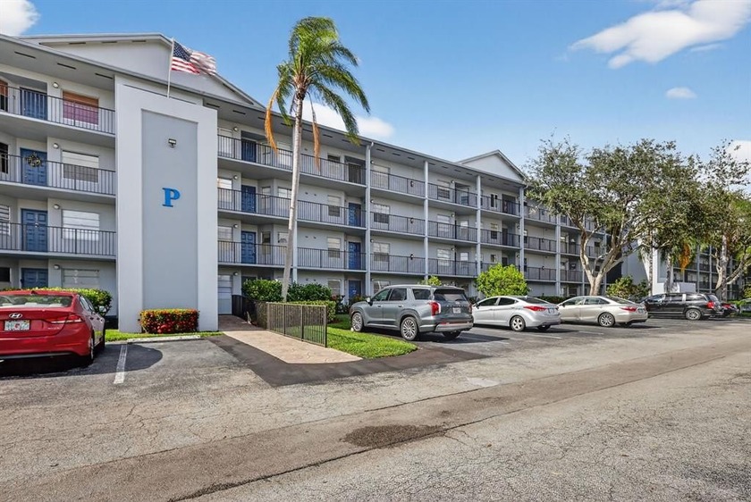 Beautiful 2 bedroom, 1.5 bath Oleander Model in the desirable - Beach Condo for sale in Pembroke Pines, Florida on Beachhouse.com