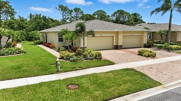 Discover the perfect blend of comfort and convenience in this - Beach Home for sale in Englewood, Florida on Beachhouse.com