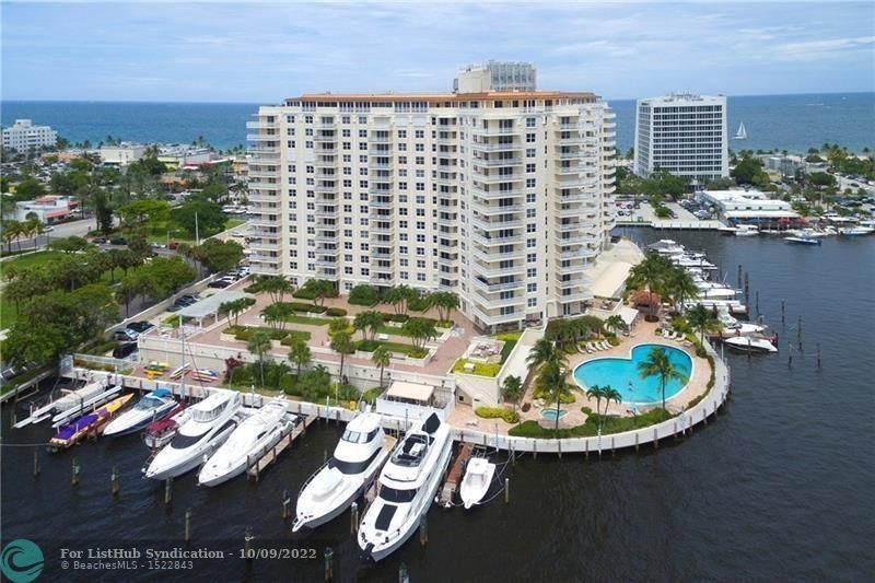 Breathtaking direct Atlantic ocean, canal and Intracoastal - Beach Condo for sale in Fort Lauderdale, Florida on Beachhouse.com