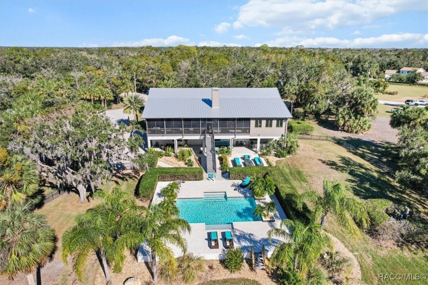 Discover your private retreat on 1.2 acres of pristine - Beach Home for sale in Homosassa, Florida on Beachhouse.com