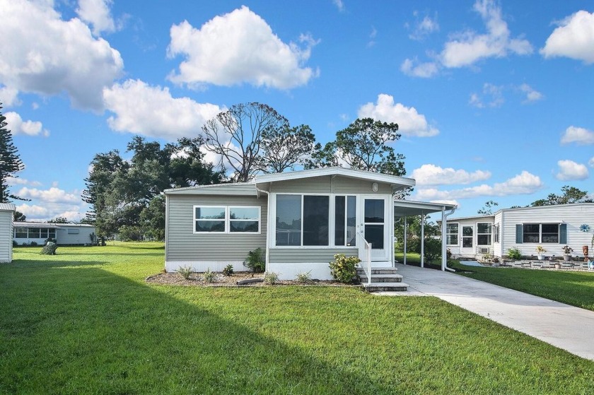 Turn-key double-wide home in Holiday Park! Completely renovated - Beach Home for sale in North Port, Florida on Beachhouse.com