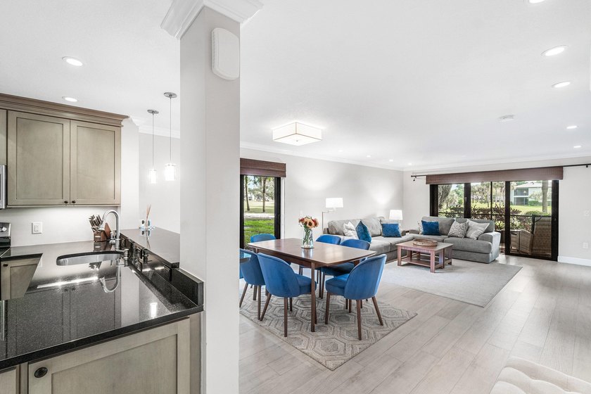 COMPLETELY RENOVATED 1ST-FLOOR CORNER 2br/2bth condo in a lush - Beach Condo for sale in Boynton Beach, Florida on Beachhouse.com