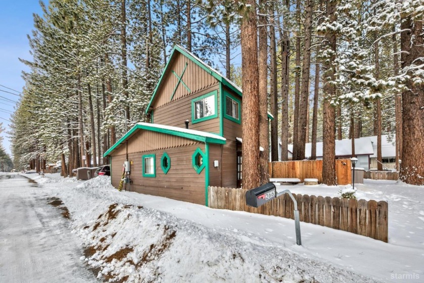 Discover the allure of South Lake Tahoe with this charming cabin - Beach Home for sale in South Lake Tahoe, California on Beachhouse.com