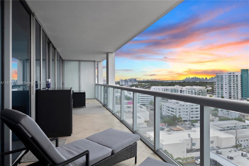 This stunning 2-bed 2-bath condo offers breathtaking views of - Beach Condo for sale in Miami Beach, Florida on Beachhouse.com