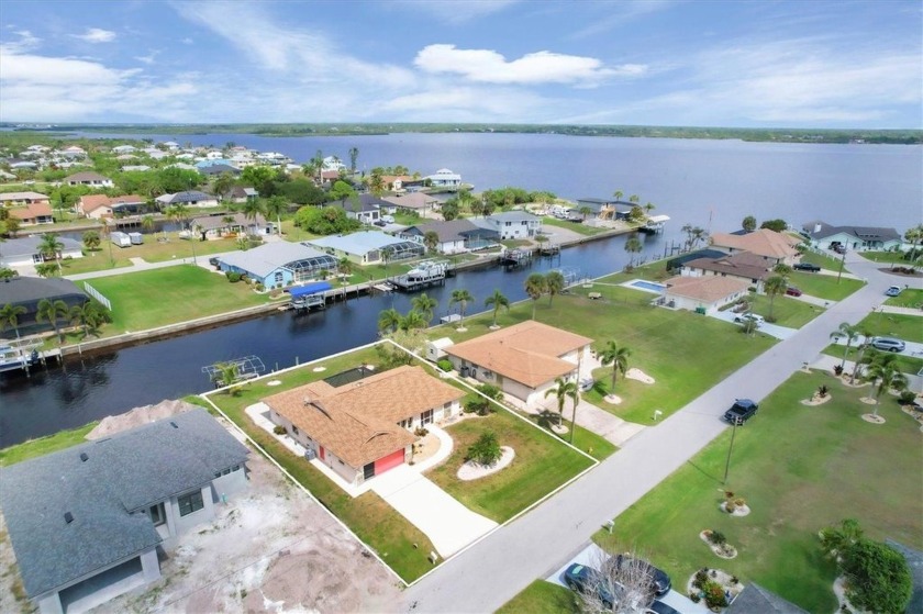 Fish From Your Backyard! This charming Myakka River canal front - Beach Home for sale in Port Charlotte, Florida on Beachhouse.com