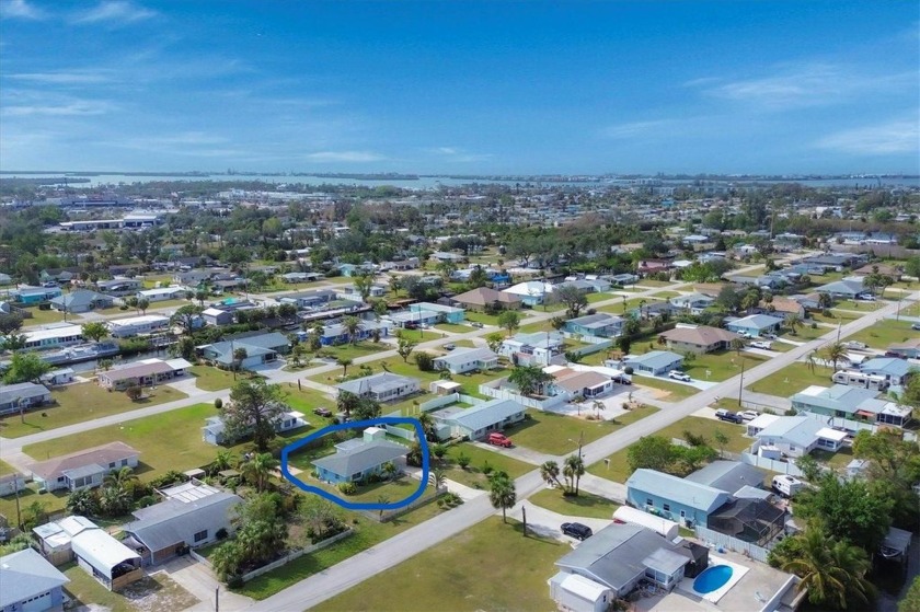 Charming Block Home - Prime Location  Great Value! This solid - Beach Home for sale in Englewood, Florida on Beachhouse.com