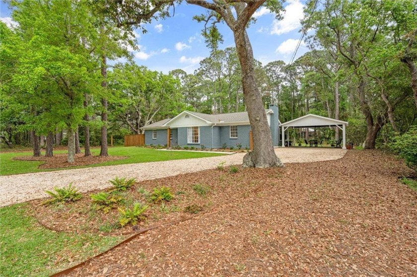 Upgrades Upgrades Upgrades!! Nothing has been overlooked! - Beach Home for sale in Dauphin Island, Alabama on Beachhouse.com