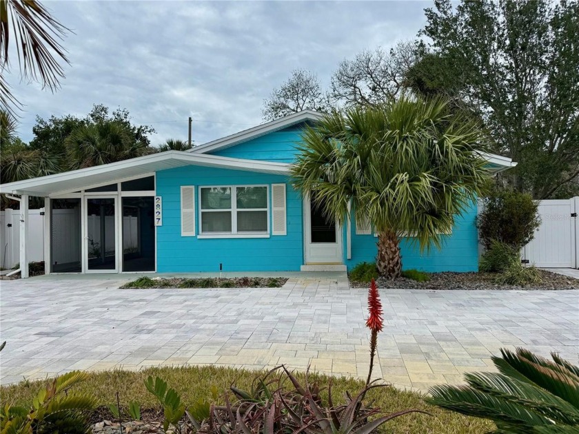 This charming block home was NOT SUBSTANTIALLY DAMAGED and is - Beach Home for sale in Gulfport, Florida on Beachhouse.com