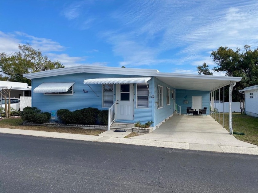 This is the one! Large 1248 SF Home, renovated and tastefully - Beach Home for sale in Largo, Florida on Beachhouse.com