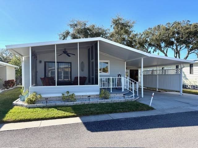 This home is well presented with tasteful and current updates - Beach Home for sale in Largo, Florida on Beachhouse.com