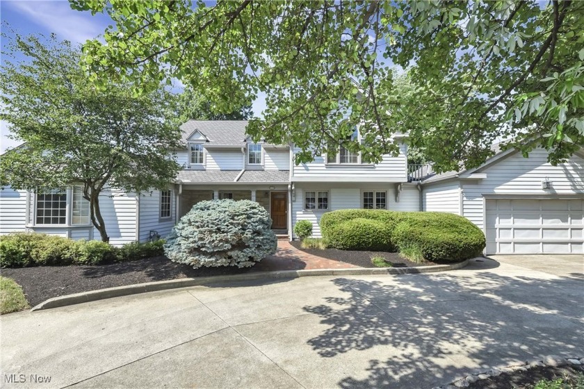 Prepare to be moved! Set on the picturesque shores of Lake Erie - Beach Home for sale in Avon Lake, Ohio on Beachhouse.com