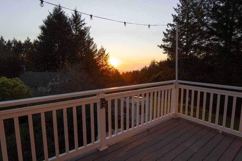A rare Ocean & Forest View Sanctuary with 3 Adjoining Lots! - Beach Home for sale in Whitethorn, California on Beachhouse.com