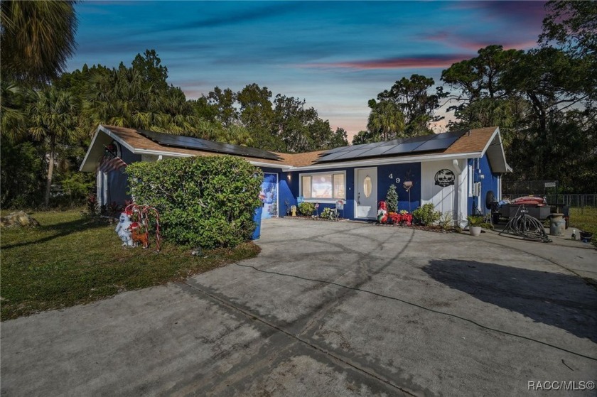 Welcome to this beautifully renovated home in the heart of - Beach Home for sale in Crystal River, Florida on Beachhouse.com